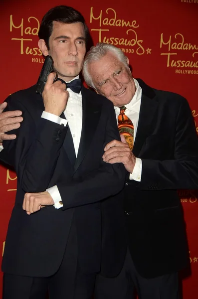 George Lazenby at the Madame Tussauds Hollywood — Stok fotoğraf