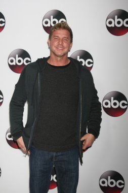 Kenny Johnson - aktör