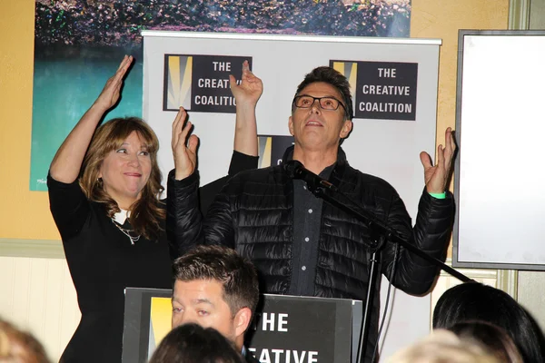 Robin Bronk, Tim Daly — Foto de Stock