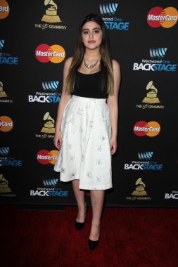 Lauren Giraldo - singer