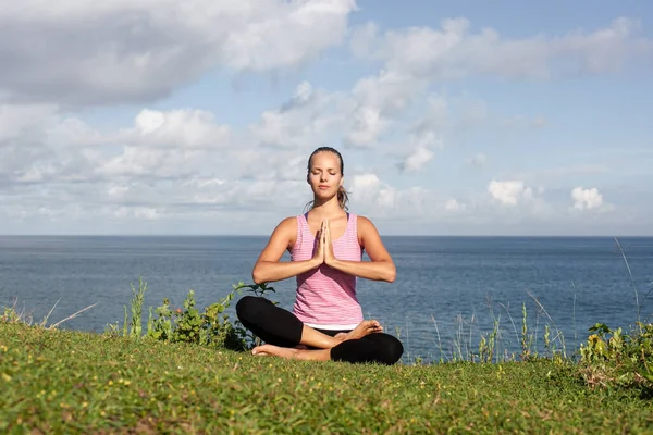 Attractive Smiling Blonde Girl Sportswear Doing Yoga Sitting Grass Blue — Stock Photo, Image