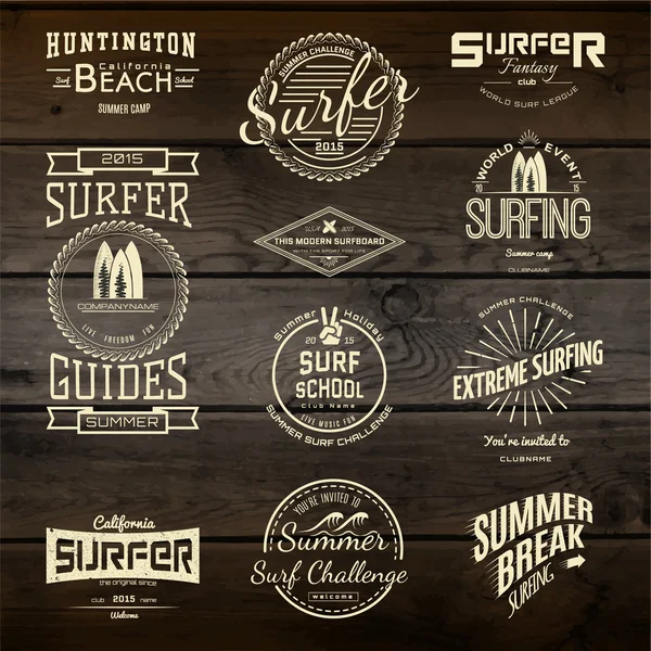 Surf badges logo's en labels voor elk gebruik — Stockvector