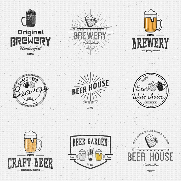 Emblemas de cerveja logotipos e rótulos para qualquer uso —  Vetores de Stock