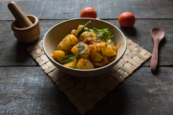 Aloo Jeera Patata Salteada Con Comino Cilantro Aloo Jeera Sirve — Foto de Stock