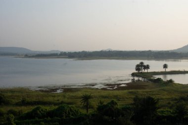 Baranti, Hindistan 'ın Batı Bengal eyaletinde yer alan Purulia bölgesinin Raghunathpur bölgesinde Santuri' de küçük bir kabile köyüdür..