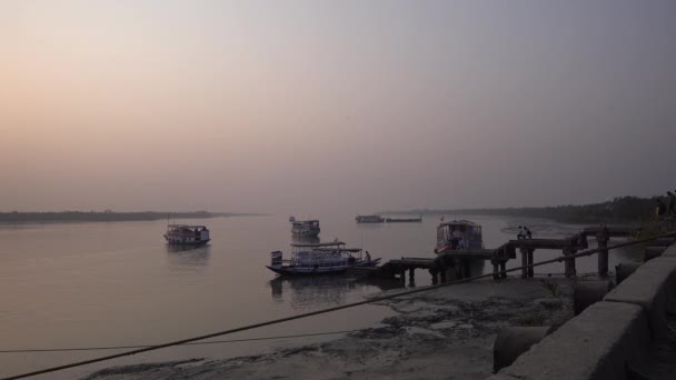 Захід Сонця Sundarban Tiger Reserve Річці Матла — стокове відео