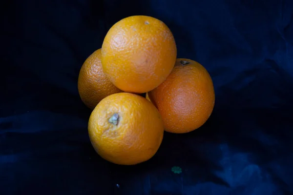 橙子是柑橘科中各种柑橘的果实 — 图库照片