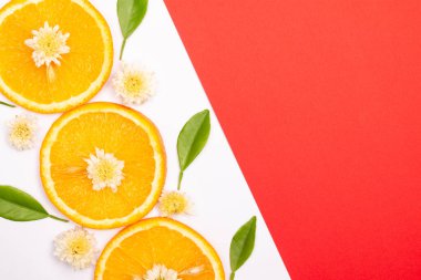 Turuncu meyve desenli kompozisyon. Yaz sağlıklı gıda geçmişi.