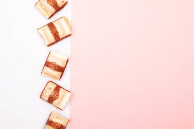 Lezzetli çikolatalı üst görünüm kompozisyon veya arka plan