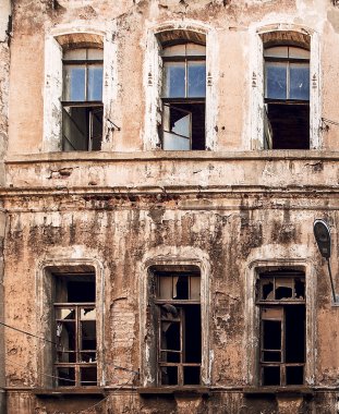 Istanbul, Türkiye'nin tarihi kısmında yıkık ev
