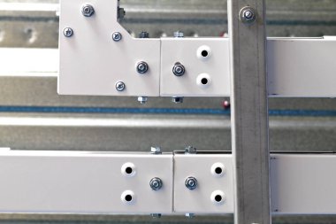 Kablo döşeme için beyaz metal kanal