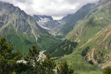 Üst Chegem, Tihtengen tepesine bir görünümünü