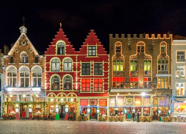 Brugge. Piazza del Mercato di notte . — Foto Stock
