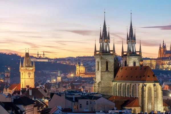 Prag. Gün batımında kenti. — Stok fotoğraf