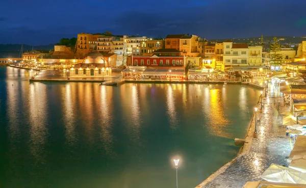 Chania. Eski liman gece.