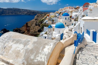 Oia. Santorini geleneksel mimarisi.