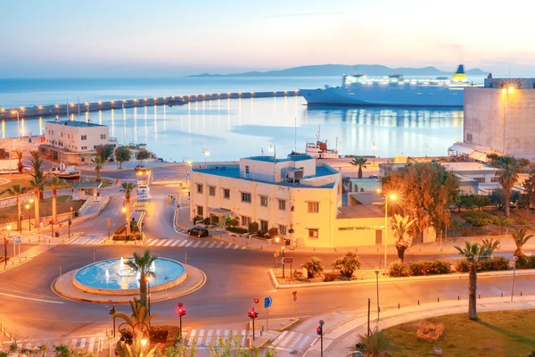 Heraklion. Seehafen bei Sonnenaufgang. — Stockfoto