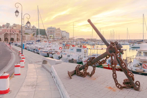 Heraklion. Fishing boats in the old port. — Stock Photo, Image