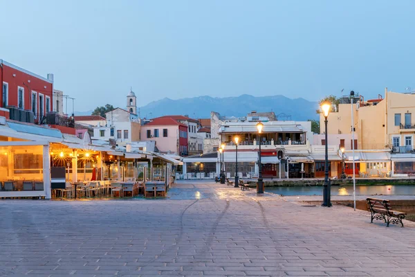 Venice embankment in the old harbor of Chania. — Stock Photo, Image