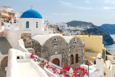 Oia. Santorini geleneksel mimarisi.