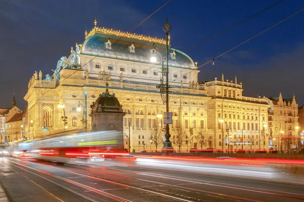 Prága. Nemzeti Színház. — Stock Fotó