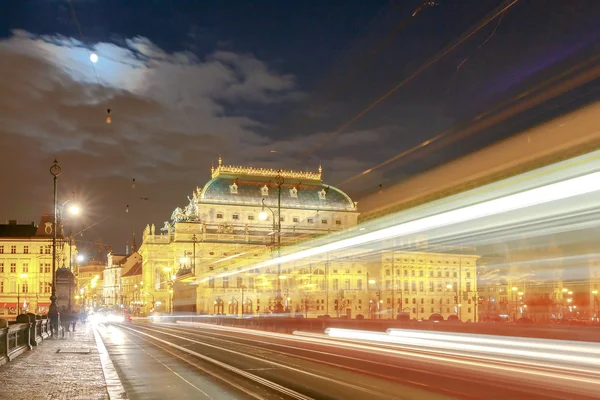 Praha. Národní divadlo. — Stock fotografie