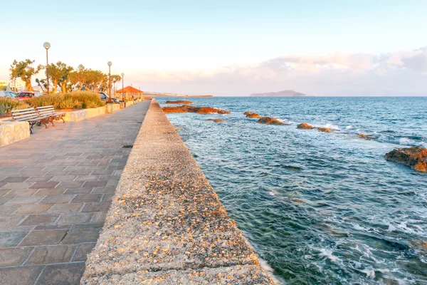 Chania. der alte venezianische Hafen. — Stockfoto