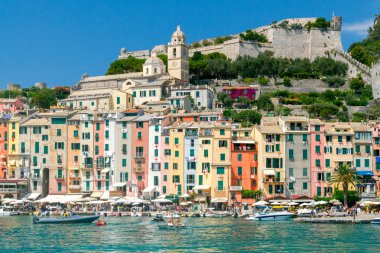 Portovenere. Eski sahil kasabası.