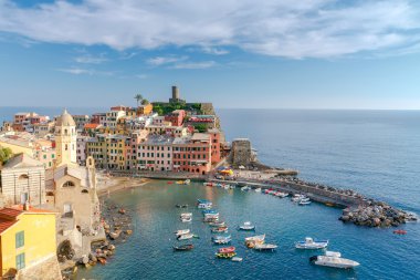 Vernazza. Eski İtalyan Köyü Akdeniz kıyısında.