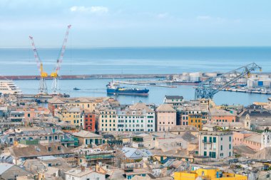 Cenova. Yukarıdan görüntülemek.