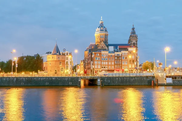 Amsterdam. De kerk van St. Nicholas. — Stockfoto