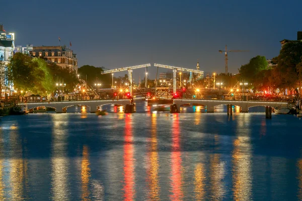 Амстердам. Тощий мост . — стоковое фото