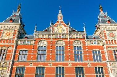 Amsterdam. Tren istasyonu inşası.