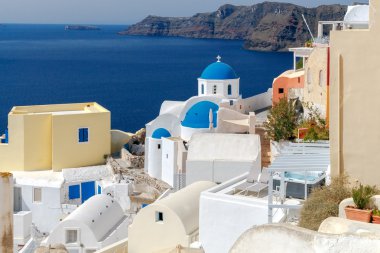 Oia. Santorini geleneksel mimarisi.