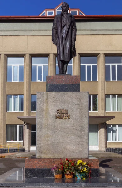 Skole. Monument to Stepan Bandera. — Stock Photo, Image