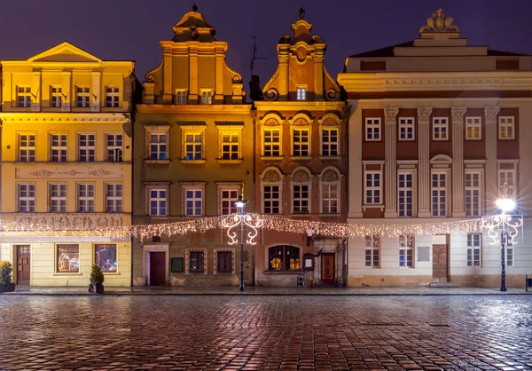 Stary Rynek Kolorowe Fasady Średniowiecznych Domów Nocy Poznaniu Polska — Zdjęcie stockowe