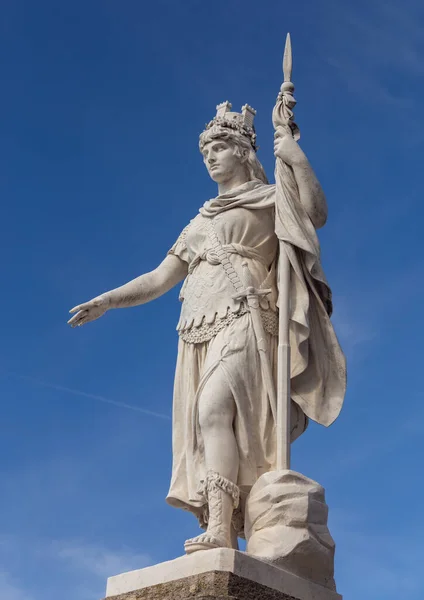 San Marino. Escultura de la Libertad en la plaza principal de la ciudad. — Foto de Stock