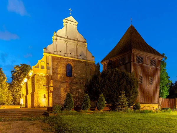 Poznan. Church of St. Wojciech on a sunny morning. — Stock Photo, Image