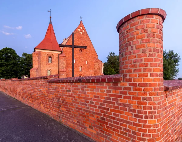 Poznan vagyok. Jeruzsálemi Szent János templom a falakon kívül. — Stock Fotó