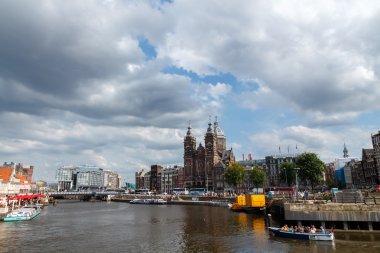 Amsterdam'ın Kanallar