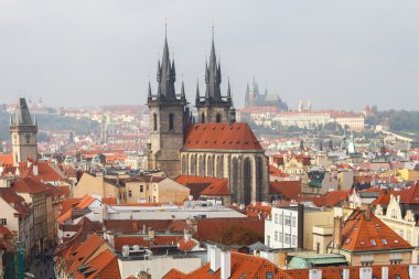 eski kiremitli çatılar Prag, Çek Cumhuriyeti.