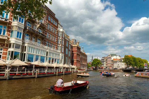 Kanäle von Amsterdam. — Stockfoto