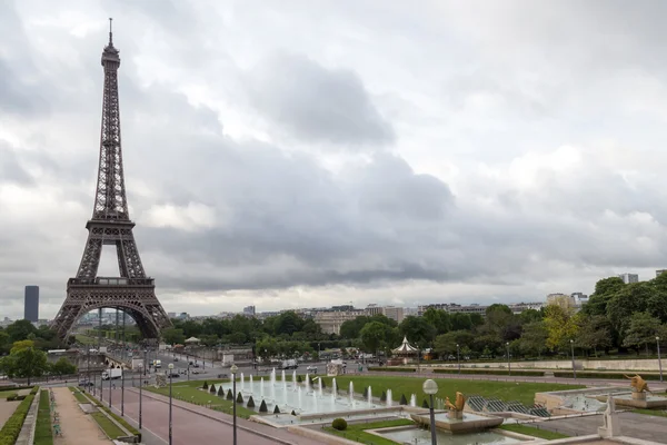 Trocadero oraz wieży Eiffla. Paris, Francja. — Zdjęcie stockowe