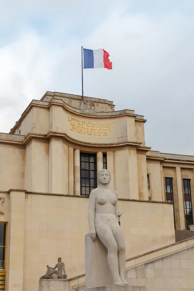 Τροκαντερό και το Palais de Chaillot. Παρίσι, Γαλλία. — Φωτογραφία Αρχείου