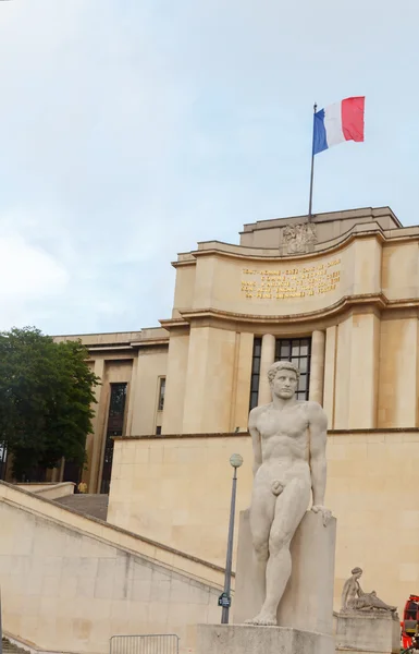 Τροκαντερό και το Palais de Chaillot. Παρίσι, Γαλλία. — Φωτογραφία Αρχείου