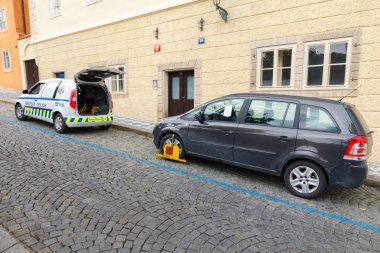 Prag. Trafik polisi.
