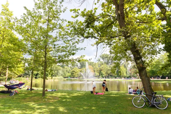 Amsterdam. Vondelpark. — Stock Photo, Image