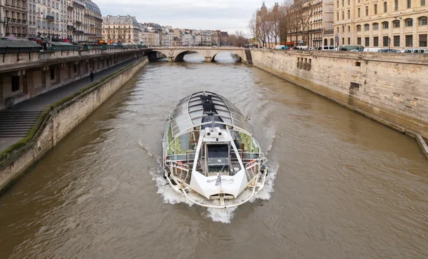 Paris. The River Seine. — Stock Photo, Image