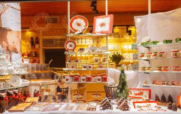 Bruges. Decorated shop window. — Stock Photo, Image