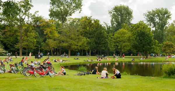 Amsterdam. Vondelpark. — Stock Photo, Image